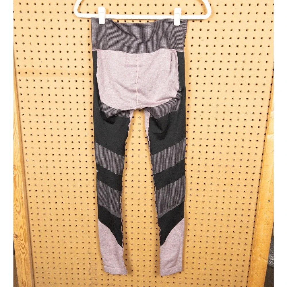 Alo Yoga High Waist Seamless‎ Striped Colorblock Leggings Mauve Black Size M
